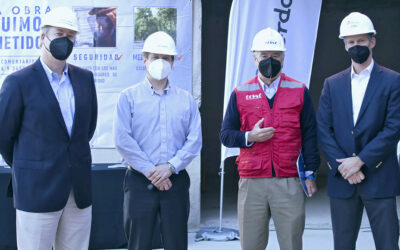CCHC RECONOCE A BRAVO IZQUIERDO CON SELLO DE EXCELENCIA EMPRESARIAL COMPROMISO PRO